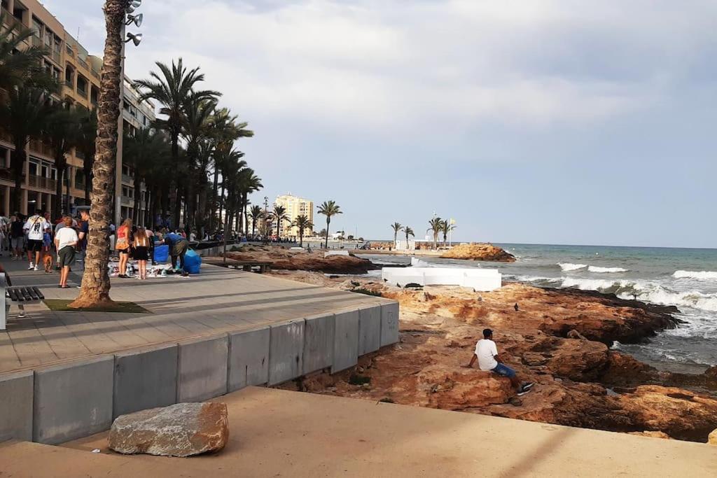 Apartamento Adventure Harbour Torrevieja Exterior foto