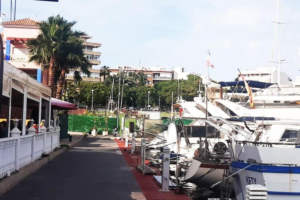 Apartamento Adventure Harbour Torrevieja Exterior foto